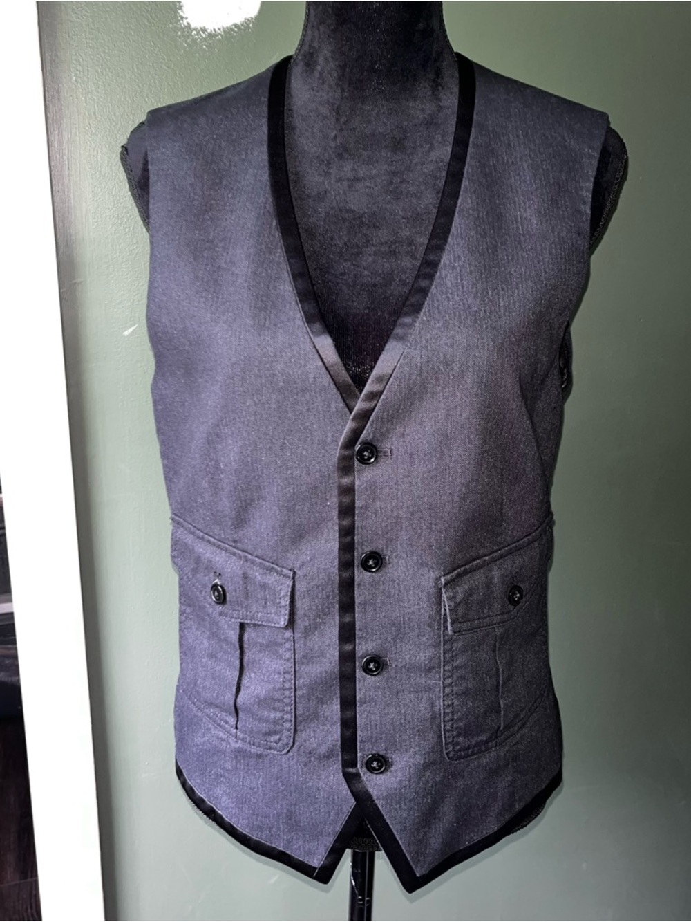 EXPRESS Menswear Charcoal Vest with Satin Adjustable Back & Piping Size Small - Picture 6 of 7
